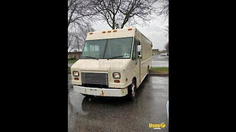 2006 Workhorse Utilimaster 22' Empty Step Van Truck for Conversion