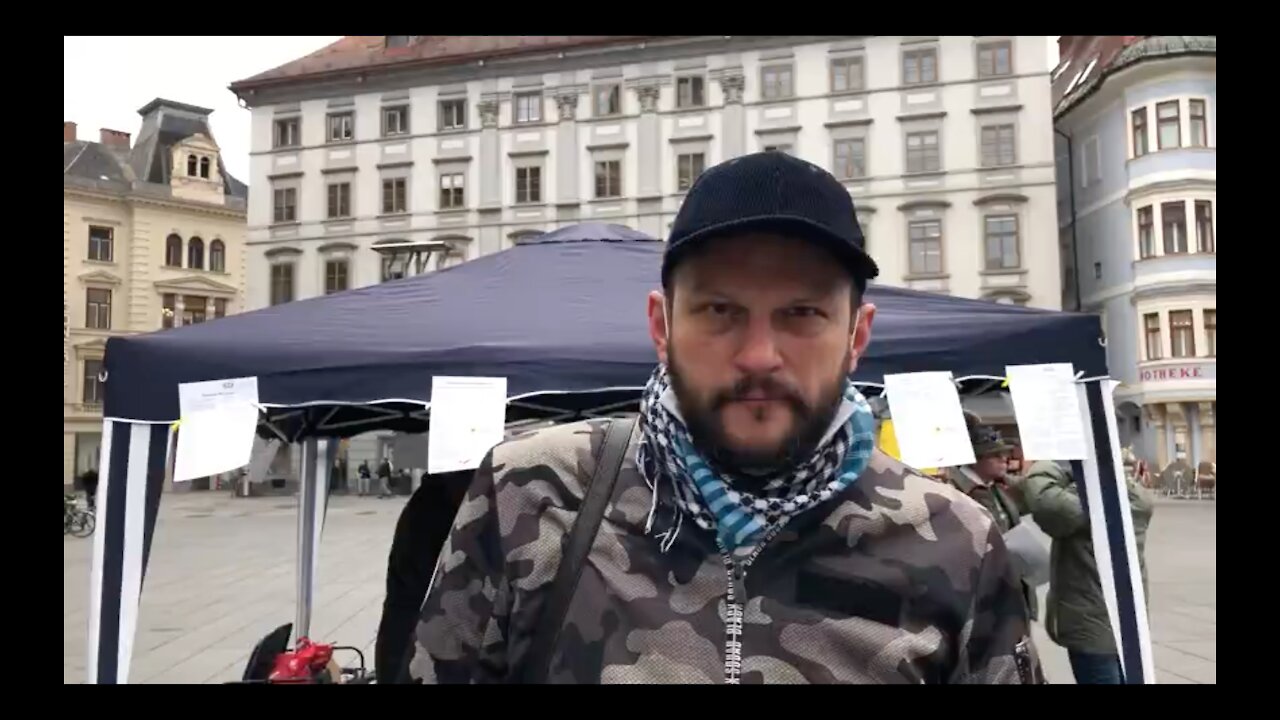 Alexander beim Infotisch am Grazer Hauptplatz am 13.11.2020 🤗💪🏼🇦🇹‼️