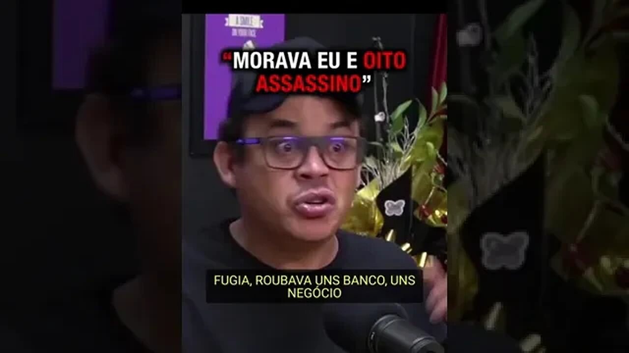 "MORAVA EU E 8 ASS4SS!NO" com Emerson Ceará | Planeta Podcast #shorts