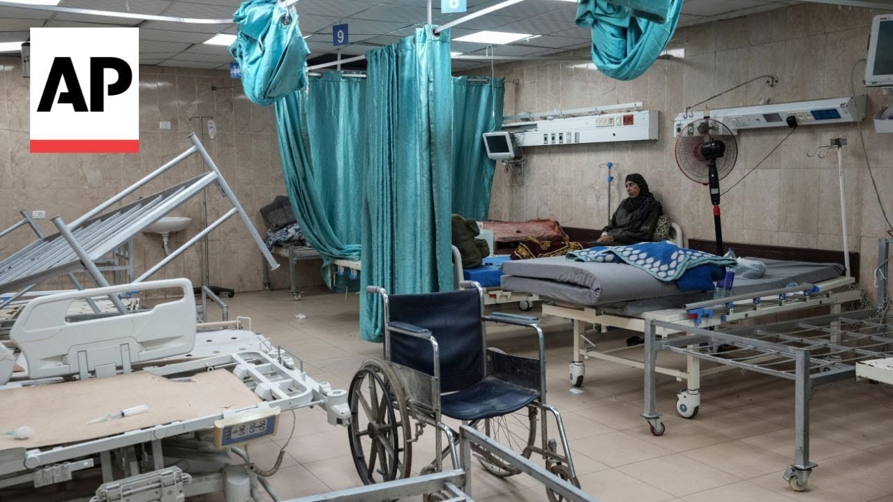 One of Gaza's last functioning hospitals empties out as Israeli forces draw near