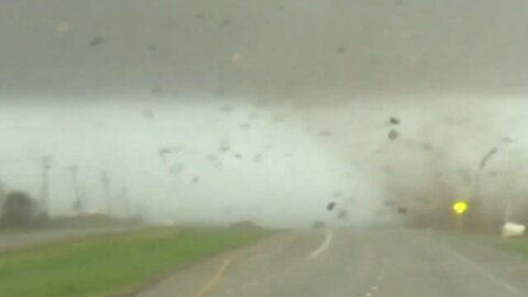 Texas tornado tosses pickup truck across the road 🌪