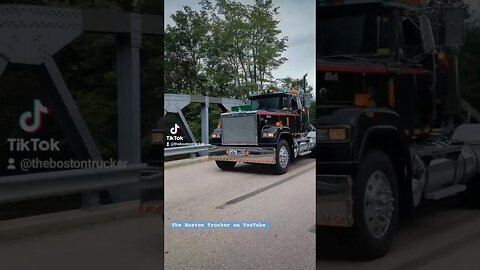 New England is Mack Superliner country!