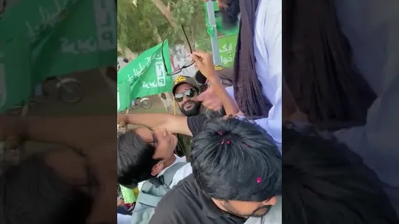 Saad Hussain Rizvi Awaam Main Paksitan Bachao March