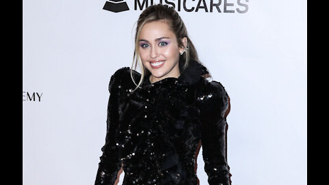 Miley Cyrus reveals she's a huge fan of the singer Billie Eilish