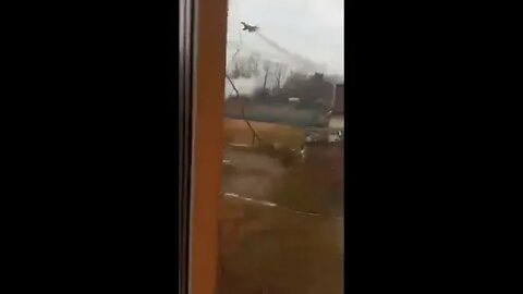 ★★★ Russian Fighter Aircraft Unleashes Rocket Near Family's Home