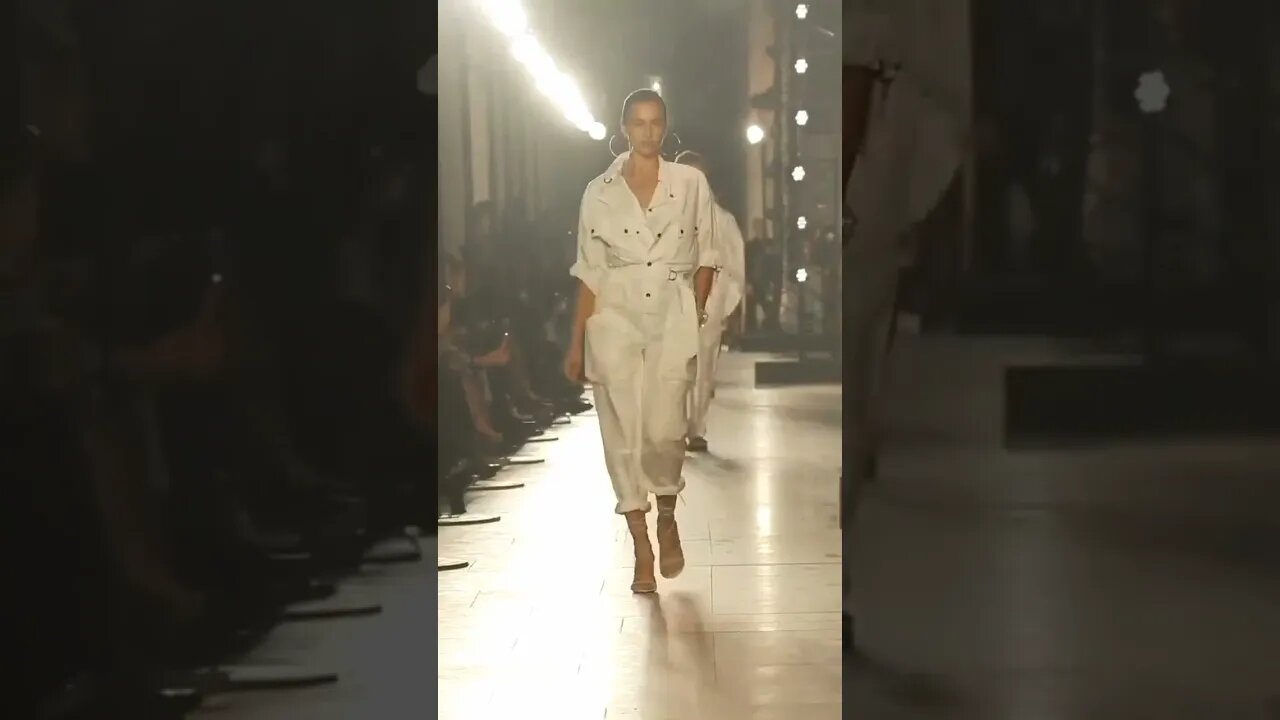 Irinashayk in Isabelmarant Spring/Summer#2022 FashionShow