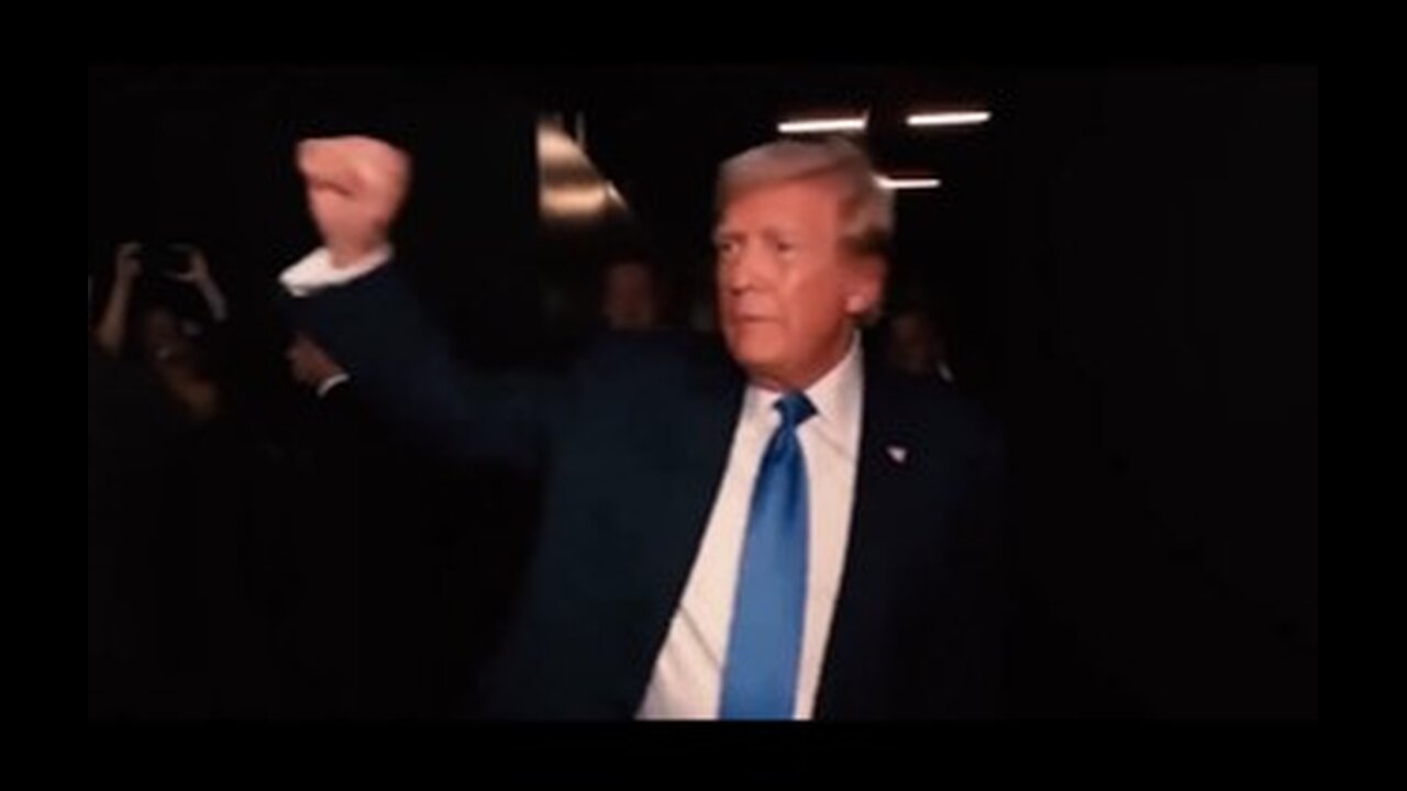 Closing Trump ad featuring Tulsi, RFK Jr., Shanahan, Vance, Vivek, and Elon.