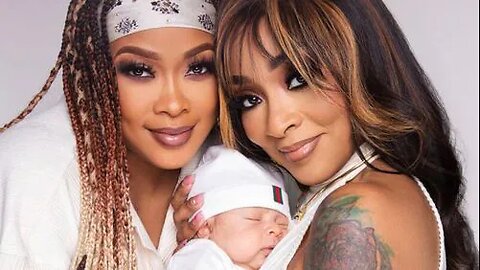 Jesseca Surprises Wife Da Brat w/h At Home Tattoo Session Of A Matching Baby Elephant For Son “True”