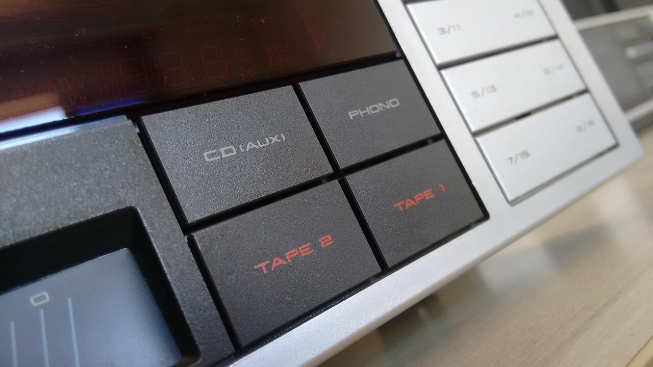 AKAI AA-A35 Volume Touch Controlled