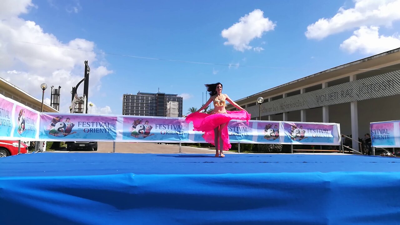 Olga Najma Amidala al festival dell'oriente