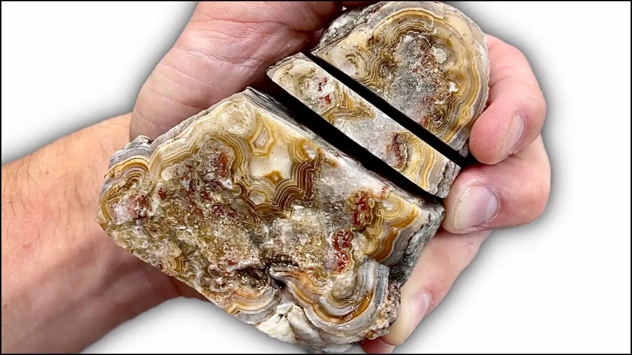 What's Inside Mexican Agates?! Cutting Agates Open