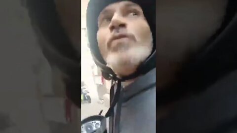 🇮🇹 Napoli, the "Italian foreign minister" is greeted like this: "I took my picture