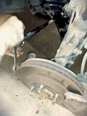 How to Change a tie rod on a jeep grand cherokee