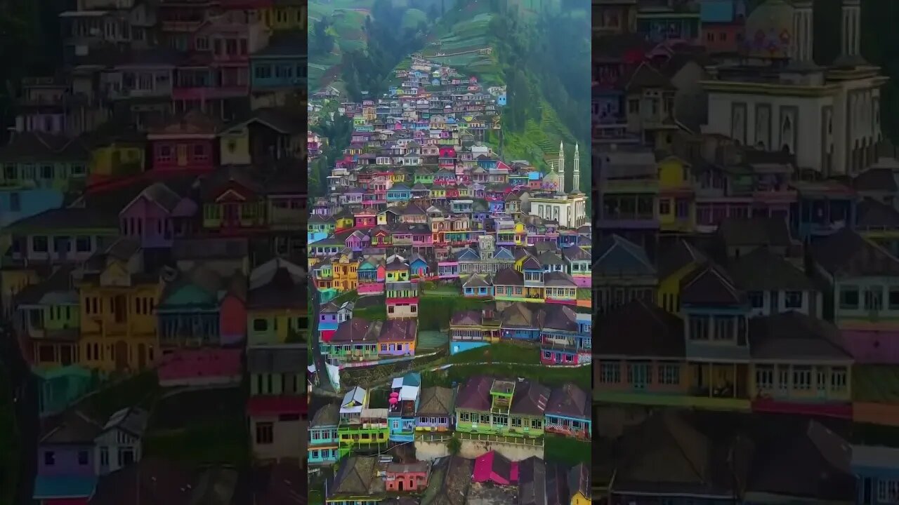 Stunning view on the colorful houses on Central Java in Indonesia #Shaređź’Ž