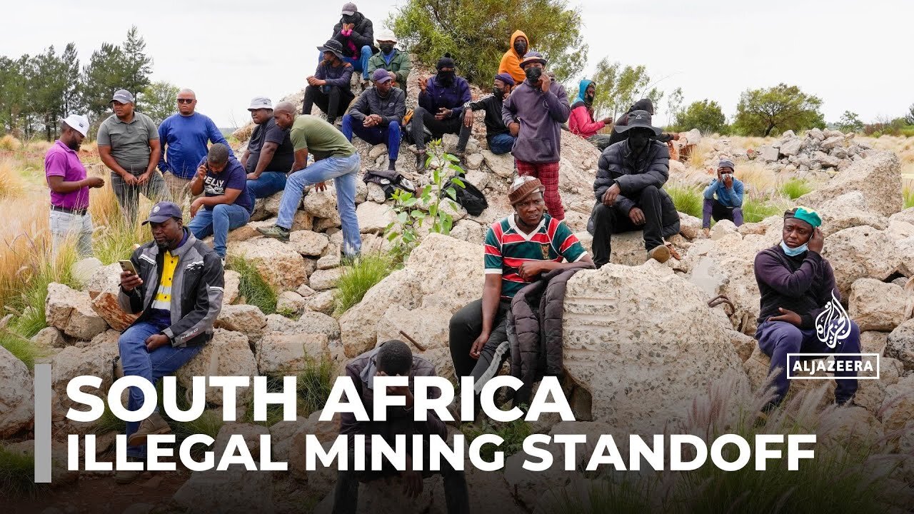 South Africa illegal mining standoff: Police plan to remove miners from underground