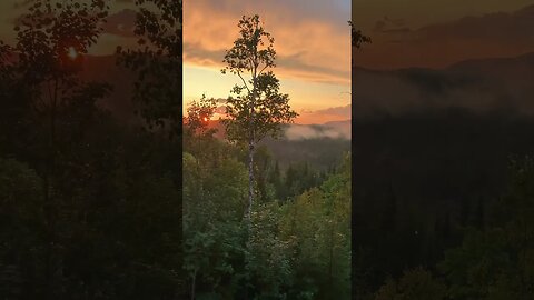 Golden hour on top of the mountain 😍