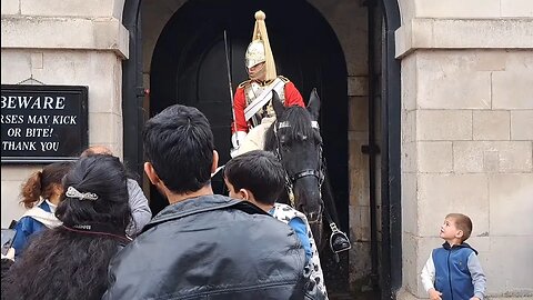 GET OFF THE REINS #horseguardsparade