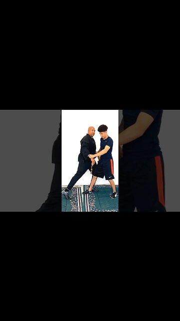 Two Hands Grab/Street Fight 😱😳🥋 #selfdefense #karate #martialarts #viralshort #capoeira #ytshorts
