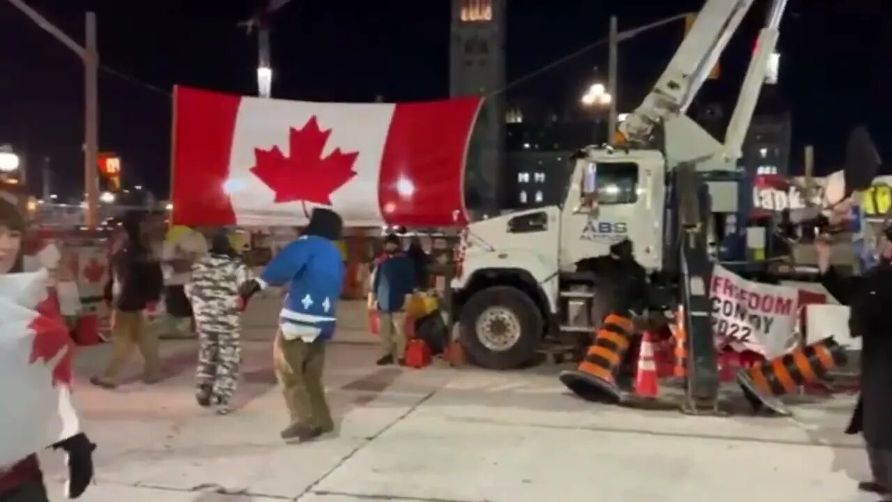 ❤️CANADA IS WINNING 🇨🇦❤️heartwarming❤️