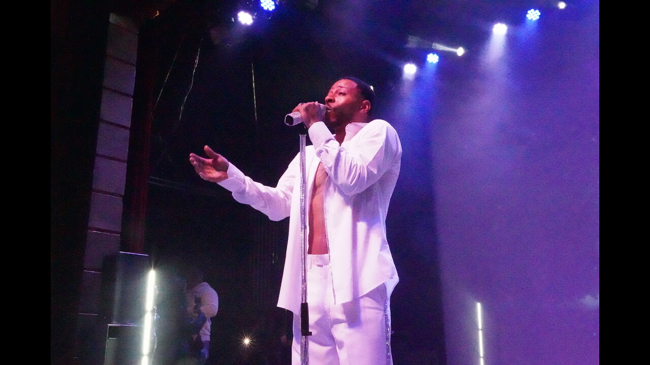 Eric Bellinger makes stop number 21 in Atlanta on the Rebirth Tour