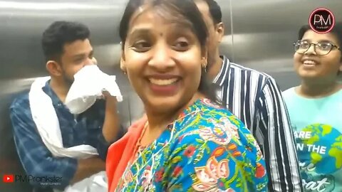 Best Reaction Ever l हमेशा हस्ते रहो हम हसाते रहेंगे ।🤣😂 Lift Prank 🤣🤣