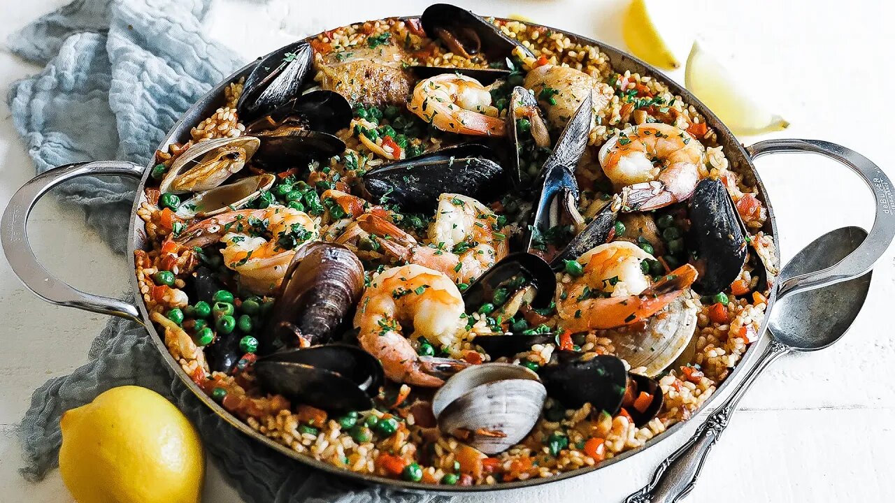 Spanish Paella Recipe with Seafood