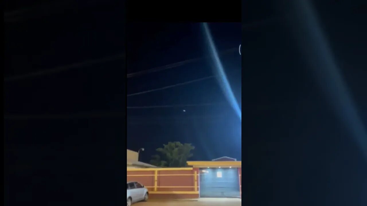 Cigar Shaped Object 🛸 in the skies over Caaguazu, Paraguay South America ~ Cylinder UFO SIGHTING 👽