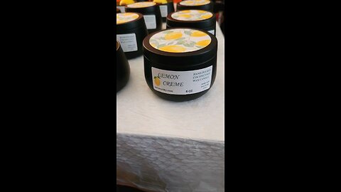 mmh Lemon Candles!!