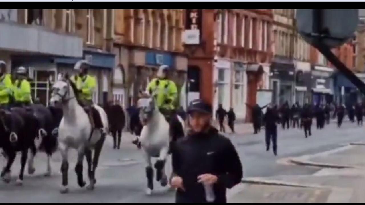 British Protest MURDER OF 3 GIRLS - Islamists Help Cops Chase them off!!