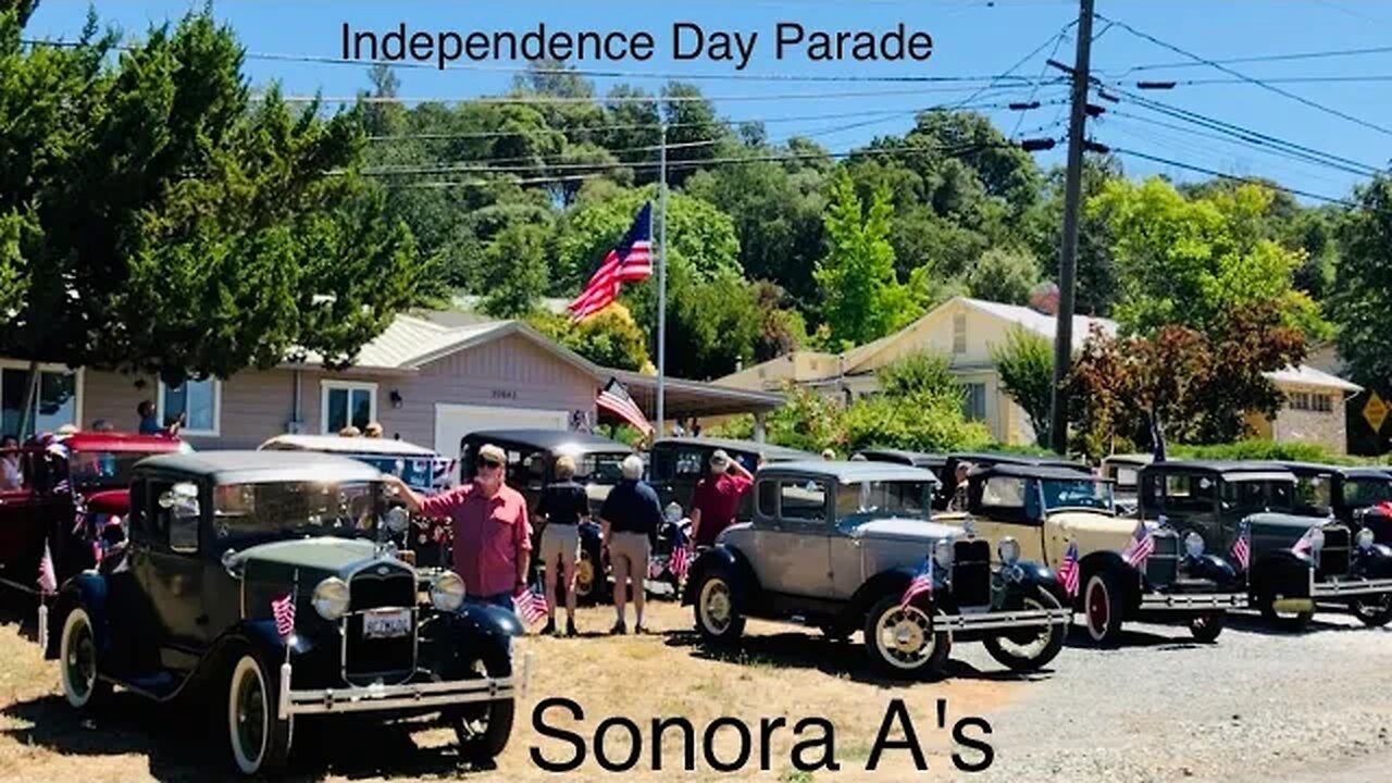 4th of July Ford Model A parade. Sonora A's club shows love for America with a parade.