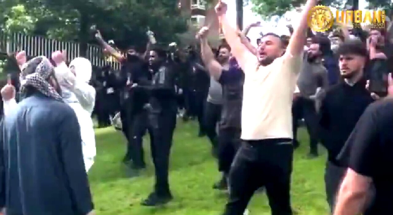 RIOTING MUSLIMS IN SHEFILD - WHAT THE MEDIA DIDN'T AND DON'T REPORT ON - JEW SLAVES 🔥
