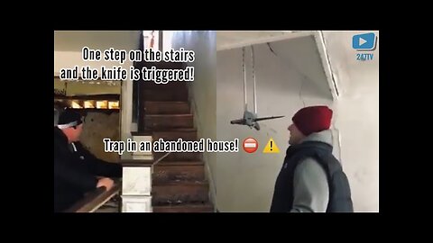 One step on the stairs and the knife is triggered! Trap in an abandoned house!