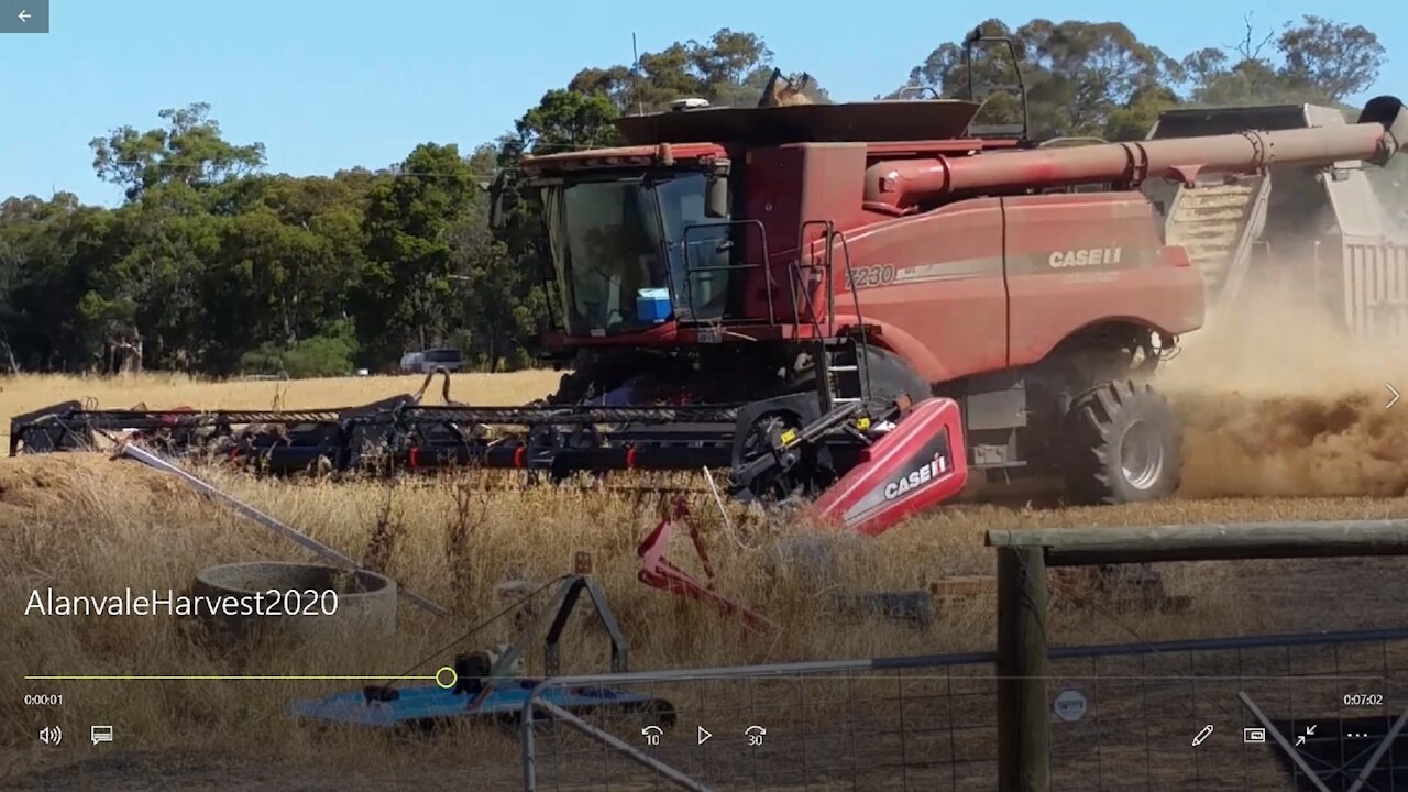 Alanvale 2020 oats harvest (grain and chopped straw)