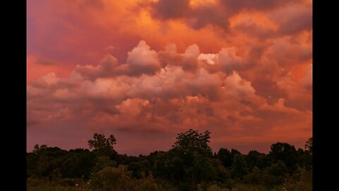 Head in the Clouds -- Relaxation and Stress Relief are Inevitable in This Great Escape from Reality