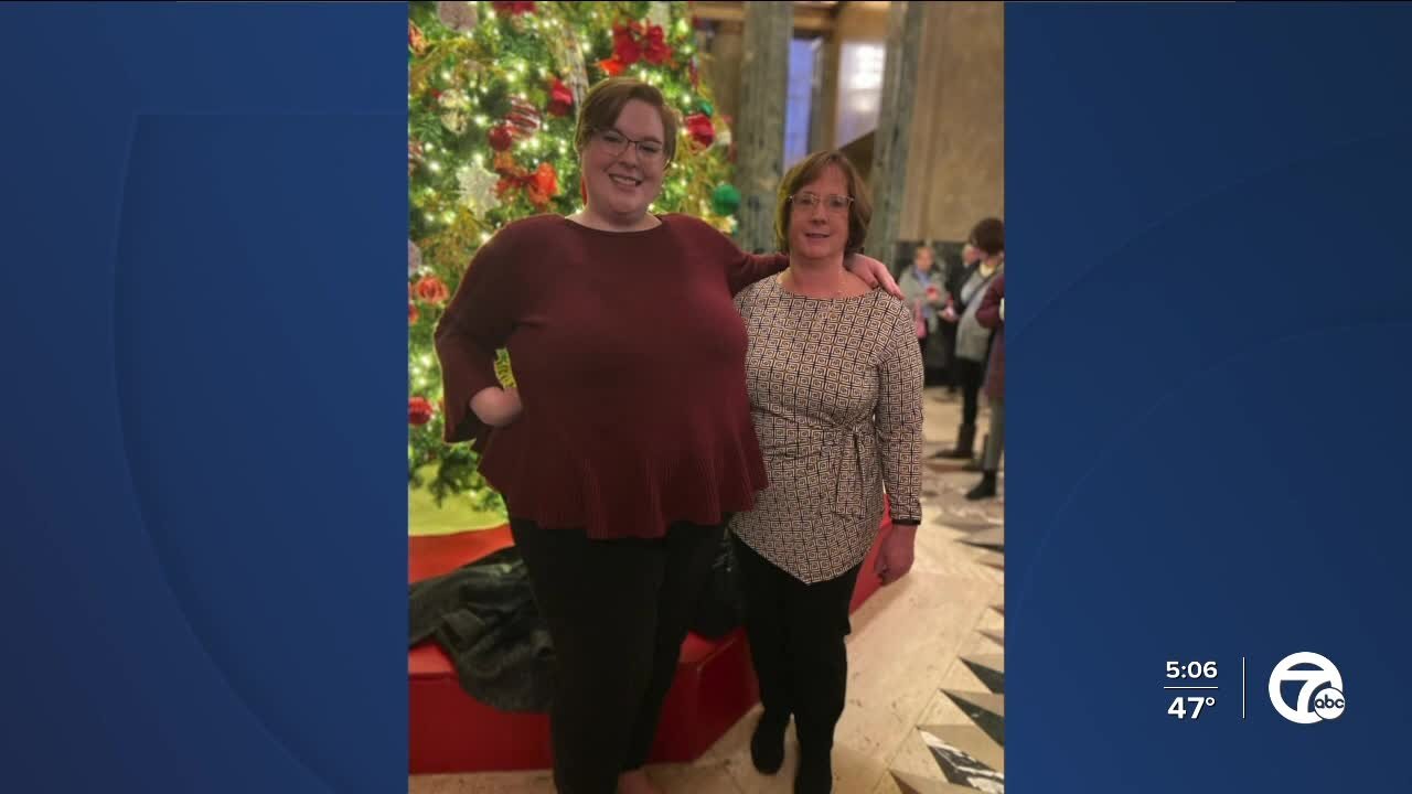 Mother recalls 22-year-old daughter's final hours after she dies from COVID-19