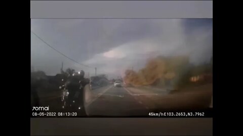 Shoulder Not Checked #dashcams #crash #baddrivers #speeding