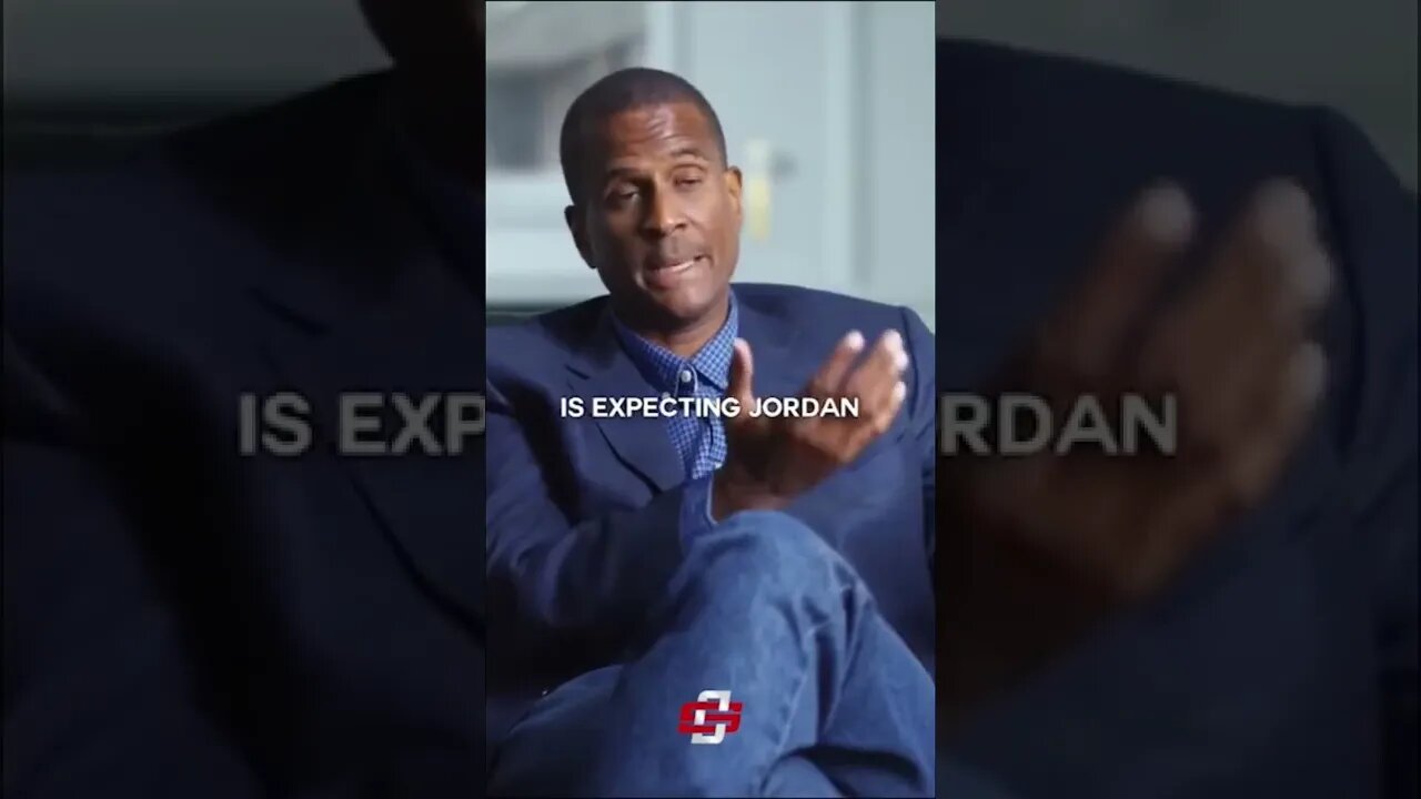 Michael Jordan finally learns to trust his teammates 😳 Pass it to Paxton