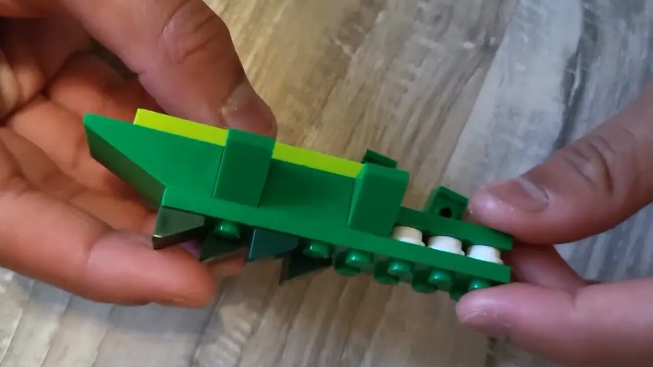 Building Lego Crocodile - Lego Classic 10696