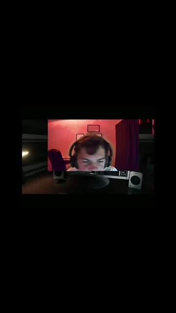 watching the cams be like - Phasmophobia