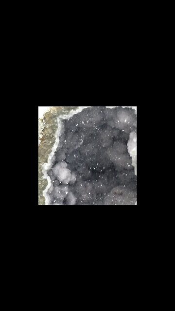 Trying out the light box. Look at that sparkle!!!