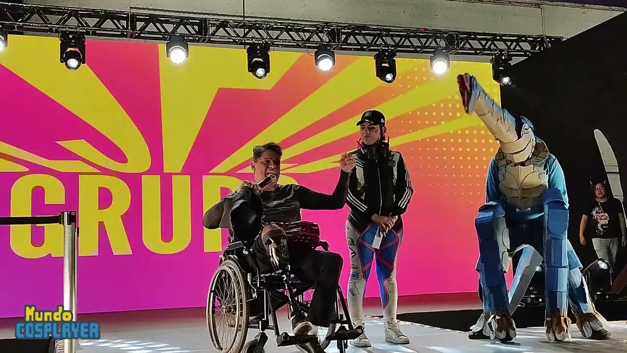 Cosplayer PCD dá mensagem de incentivo no Domingo de Anime Friends 2022