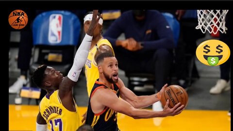 Stephen Curry KNOCKS It Down 3 And His First 3 PTS In The Half | Warriors at Lakers