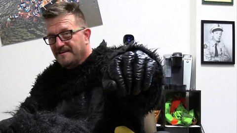 Monkey'n Around With Howard and Eric