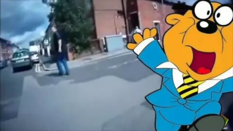 Penfold gets angry - voiceover - KARMA YACUN episode 2 #roadrage #instantkarma #karma