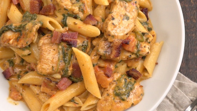 Creamy chicken bacon pasta