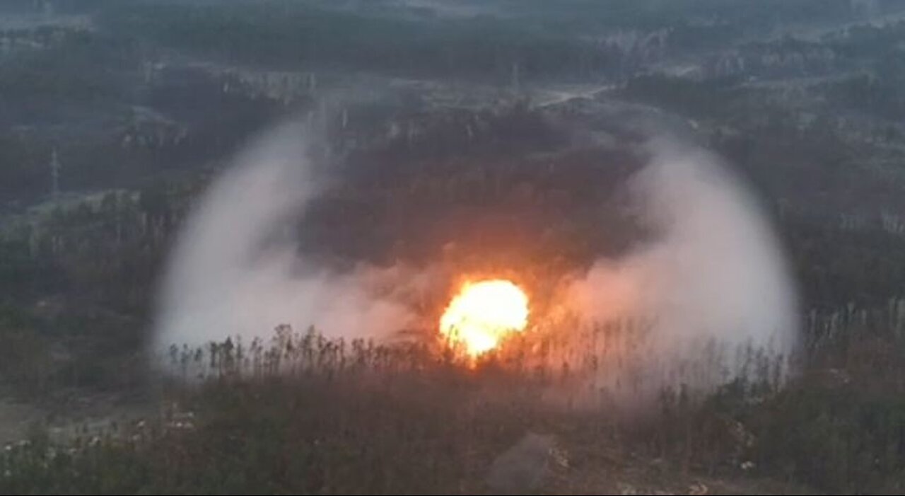 Russian UR-77 “Serpent of Gorynych” cleaning up Kremennaya forests