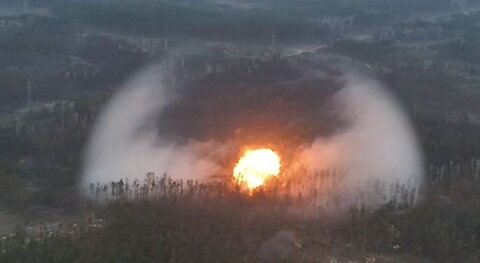 Russian UR-77 “Serpent of Gorynych” cleaning up Kremennaya forests