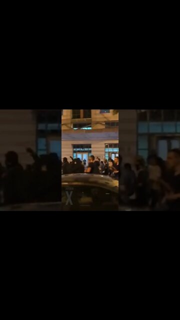 #WashingtonDC, Protesters advancing towards the Supreme Court #roevswade