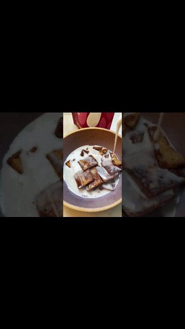 Cinnamon Toast Crunch hack, but make it keto. #lowcarb #ketocereal #ketorecipes #shorts