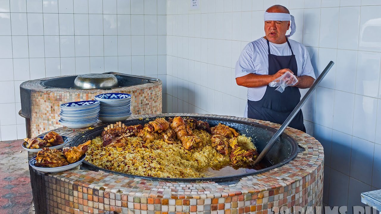 UZBEKISTAN! I AM COOKING PILAF IN THE CENTER OF PILAF IN TASHKENT